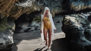 Cheralee Jones Founder True Nature - Clothing made from natural materials
